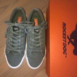 Rocket Dog olive green canvas sneakers tennis shoes size 8